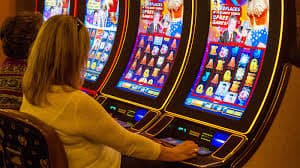 77jl sports betting interface showing basketball and football markets